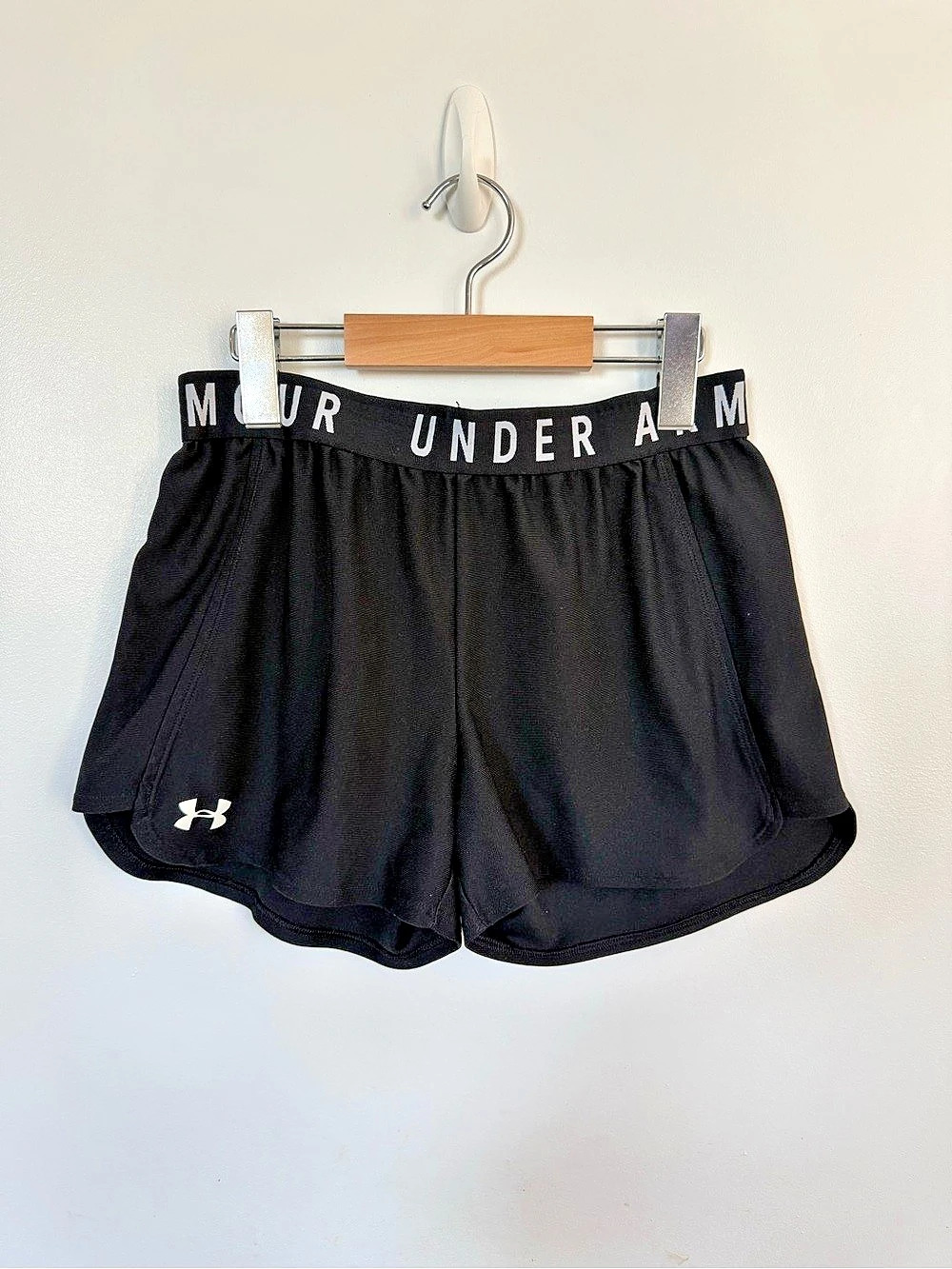Under Armour - Black Medium Shorts; Like New!